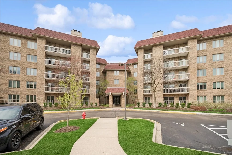 Unit for sale at 1280 Rudolph Road, Northbrook, IL 60062
