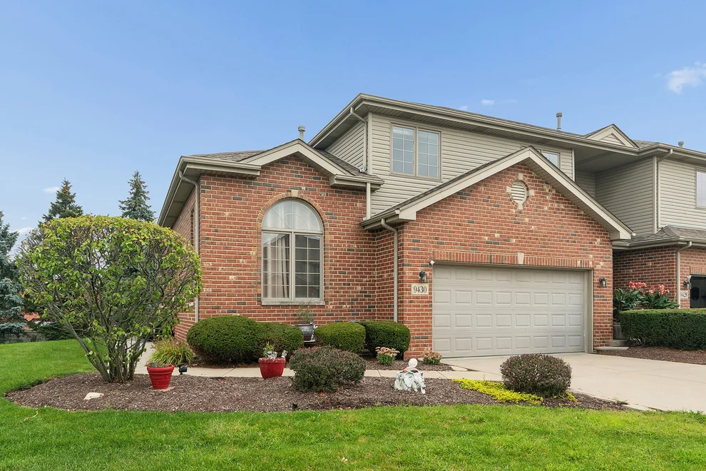 Unit for sale at 9430 CALEDONIA Drive, Tinley Park, IL 60487