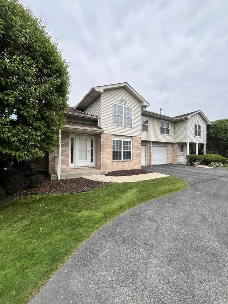 Unit for sale at 7254 Terrace Drive, Justice, IL 60458