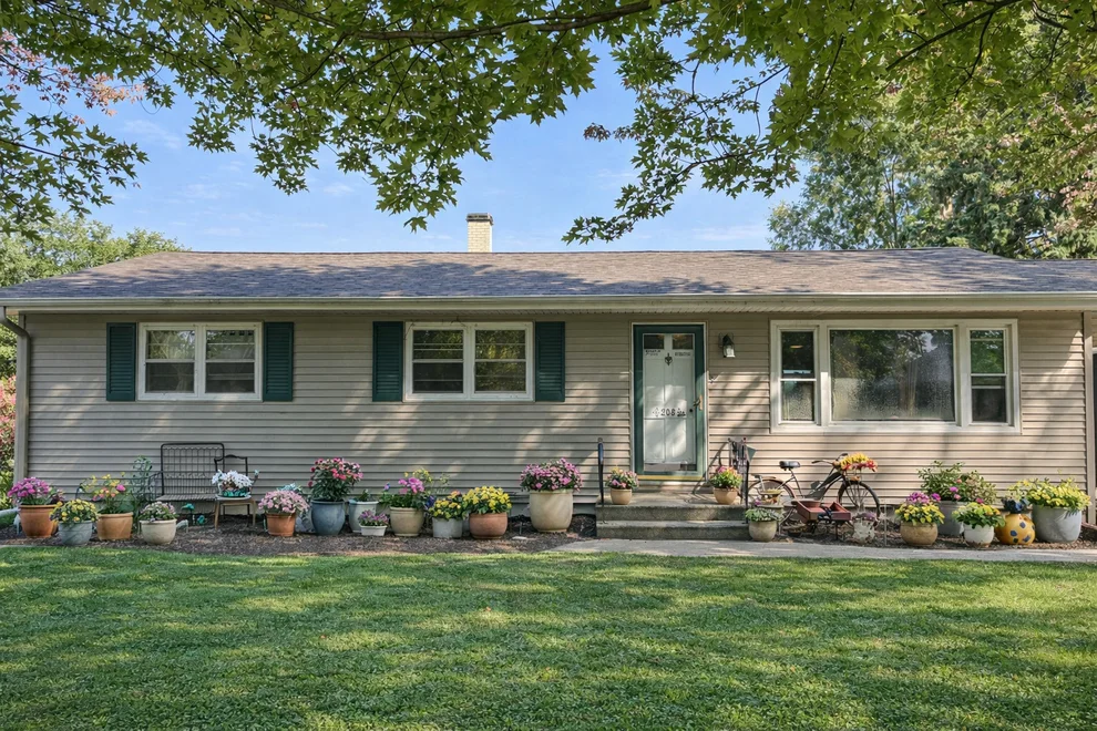 Unit for sale at 208 N Wabena Avenue, Minooka, IL 60447