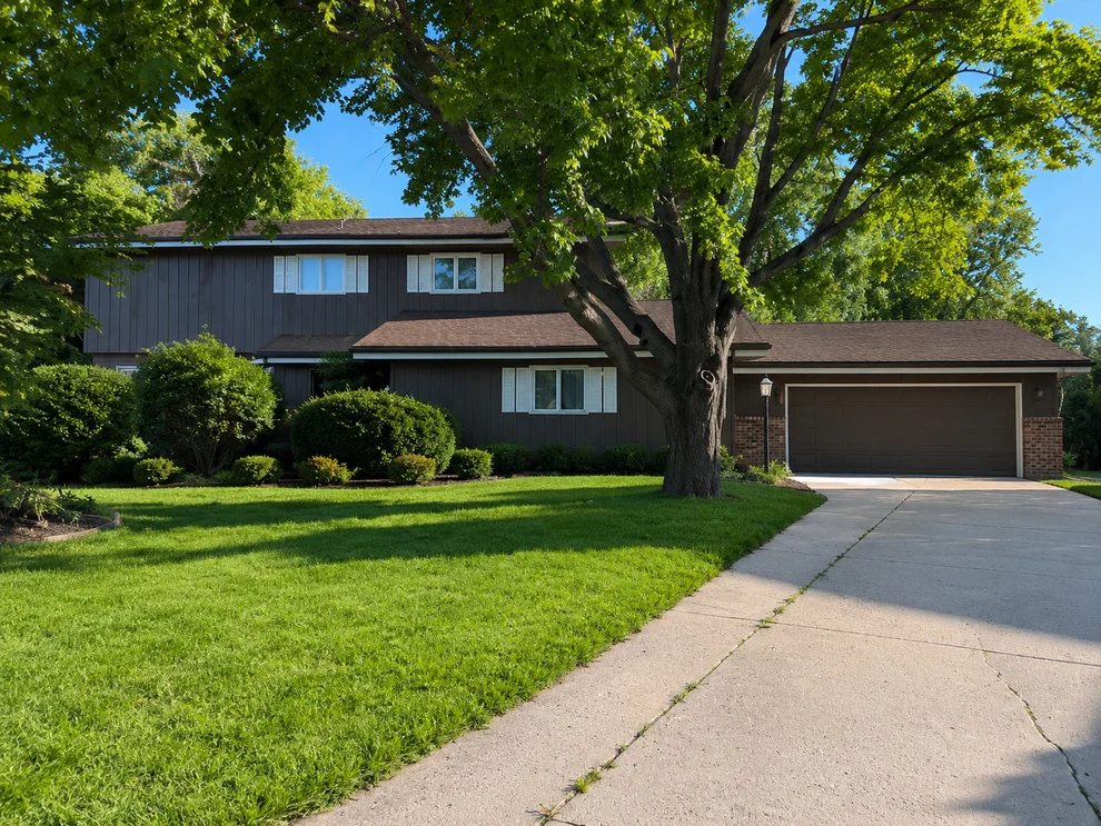 Unit for sale at 3636 Quince Court, Downers Grove, IL 60515
