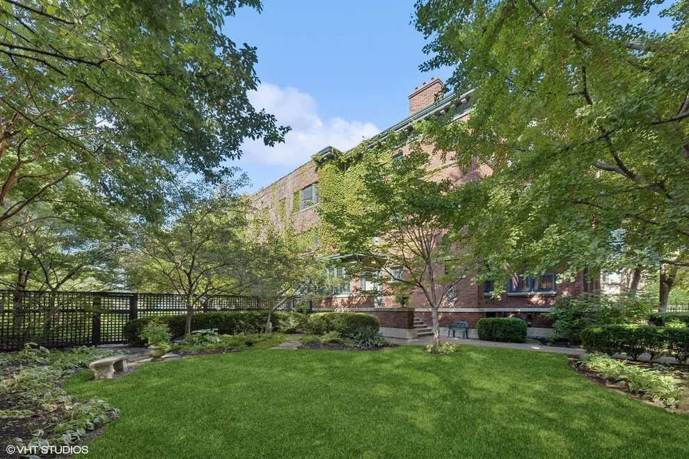 Unit for sale at 4612 N Magnolia Avenue, Chicago, IL 60640