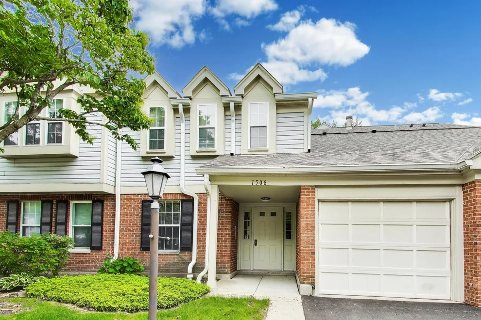 Unit for sale at 1508 Seville Court, Wheeling, IL 60090