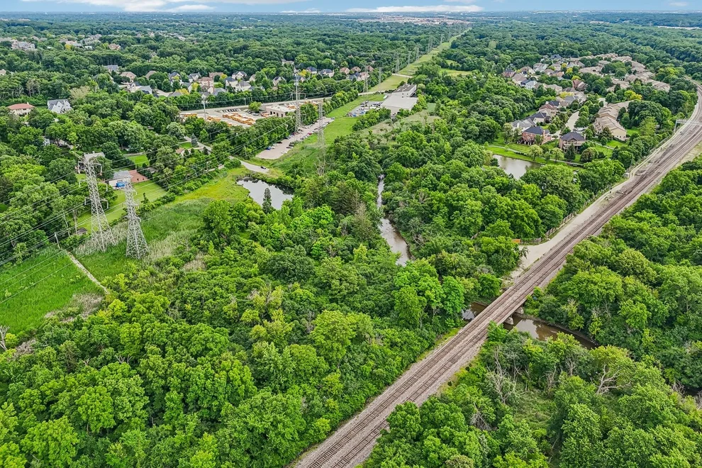 Unit for sale at 10S540 County Line Road, Willowbrook, IL 60527