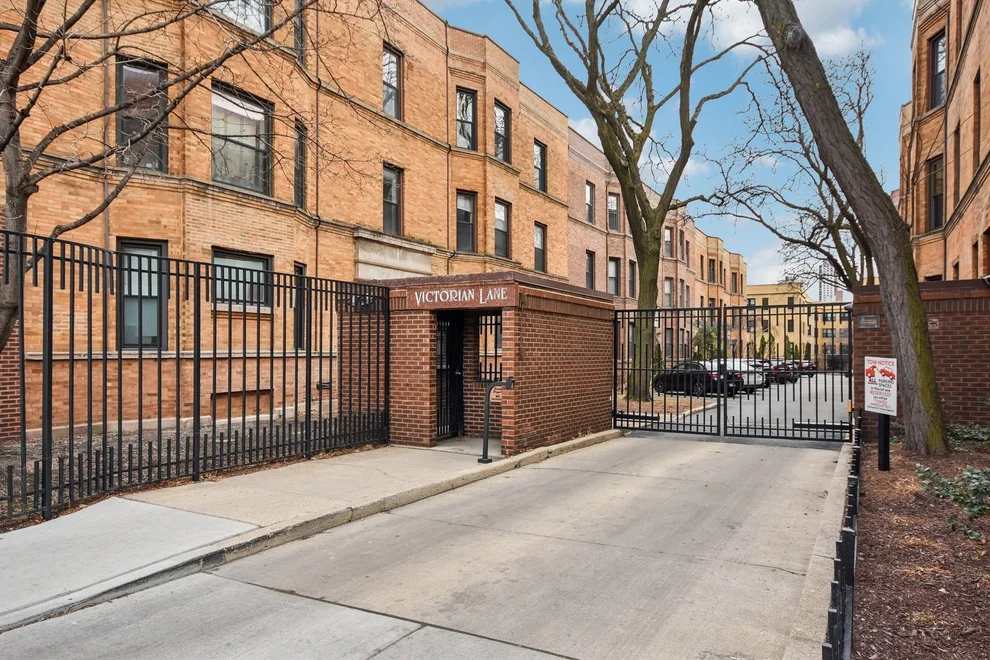 Unit for sale at 744 W California Terrace, Chicago, IL 60657