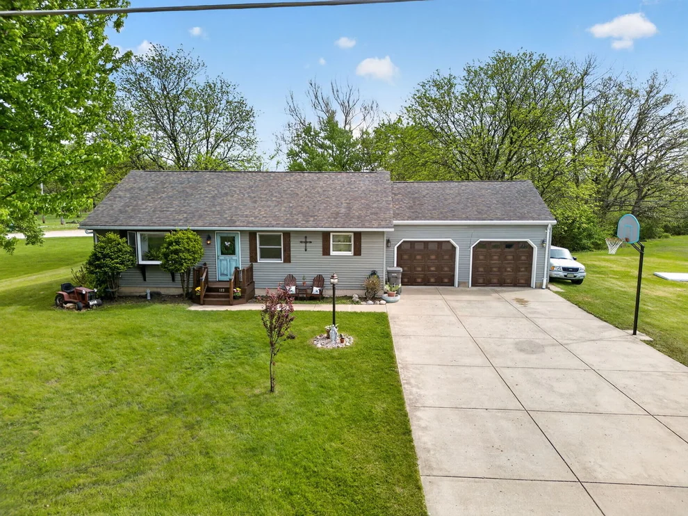 Unit for sale at 122 Drew Street, Marseilles, IL 61341