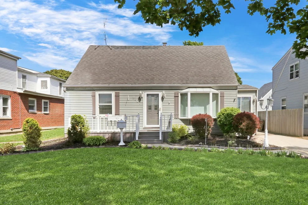 Unit for sale at 2207 Eshcol Avenue, Zion, IL 60099