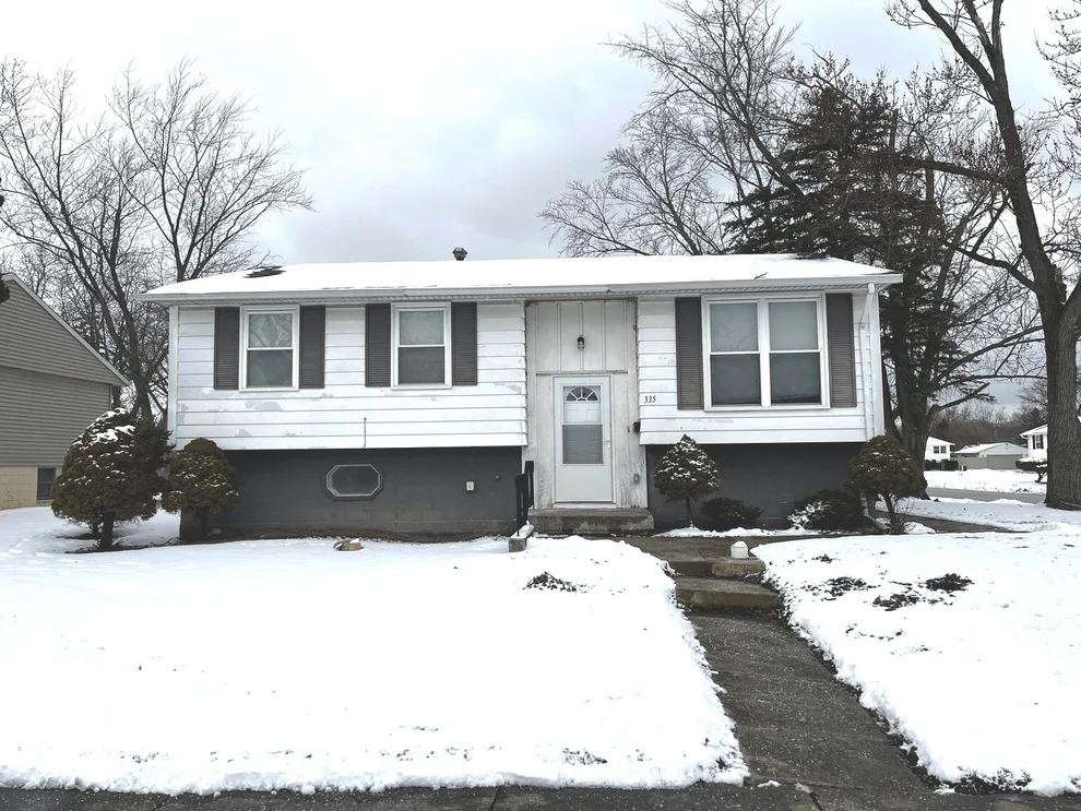 Unit for sale at 335 E Mulberry Drive, Glenwood, IL 60425