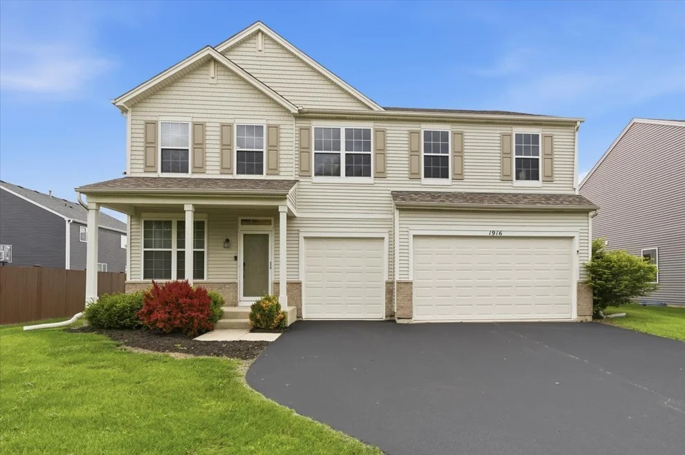 Unit for sale at 1916 Castle Ridge Drive, Plainfield, IL 60586