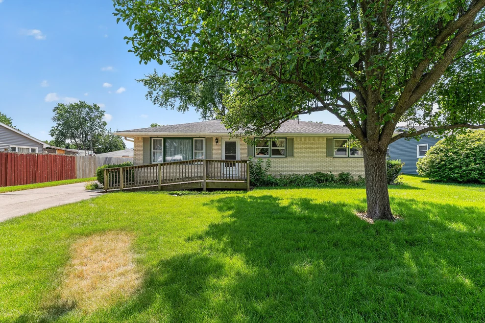 Unit for sale at 2313 Green Street, Crest Hill, IL 60403