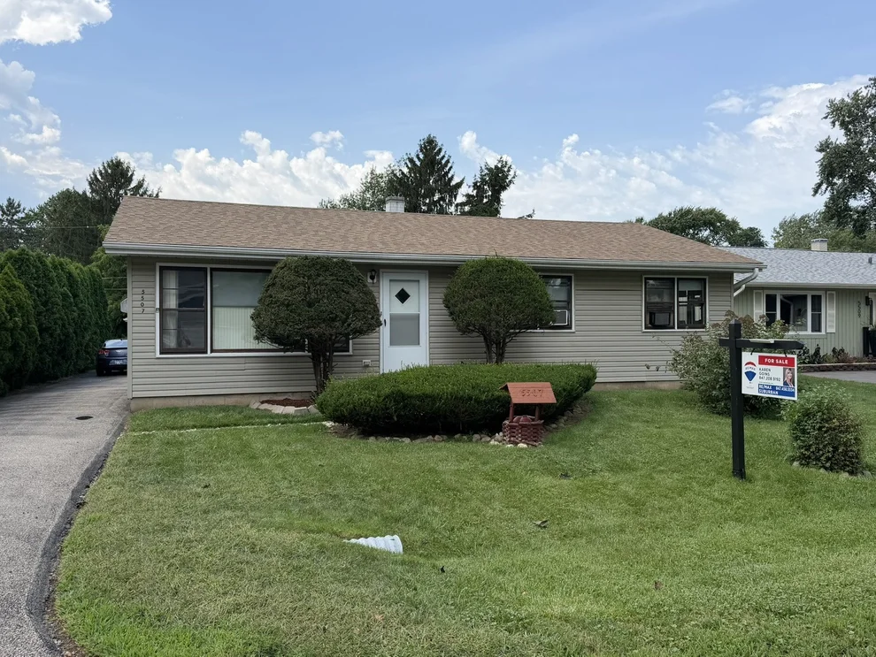 Unit for sale at 5507 Burwood Road, Oakwood Hills, IL 60013