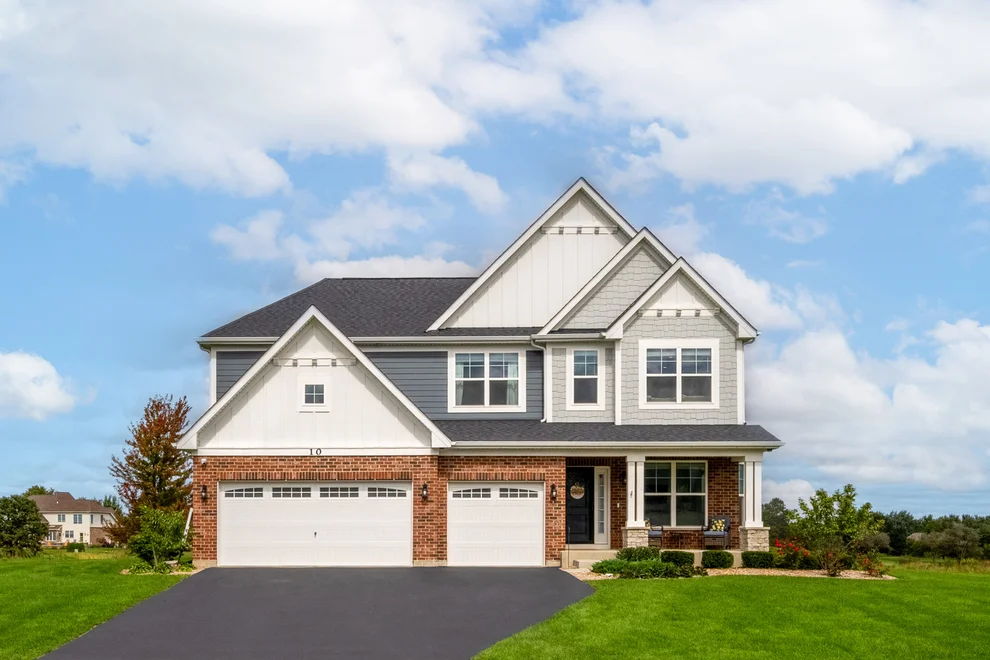 Unit for sale at 10 Crystal Downs Drive, Hawthorn Woods, IL 60047