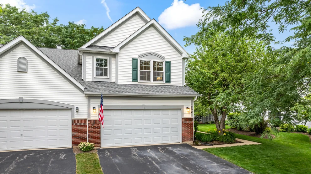 Unit for sale at 1292 Horseshoe Lane, Bartlett, IL 60103