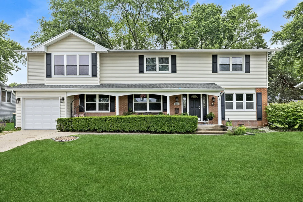 Unit for sale at 1144 E Anderson Drive, Palatine, IL 60074