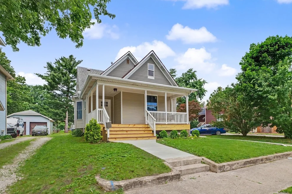 Unit for sale at 705 S State Street, Champaign, IL 61820