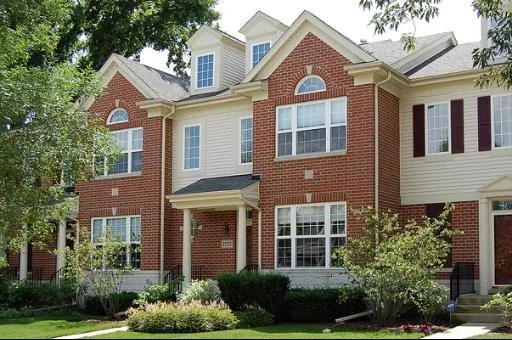 Unit for sale at 2735 LANGLEY Circle, GLENVIEW, IL 60026