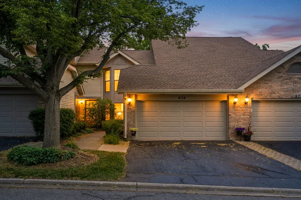 Unit for sale at 870 N Auburn Woods Drive, Palatine, IL 60067