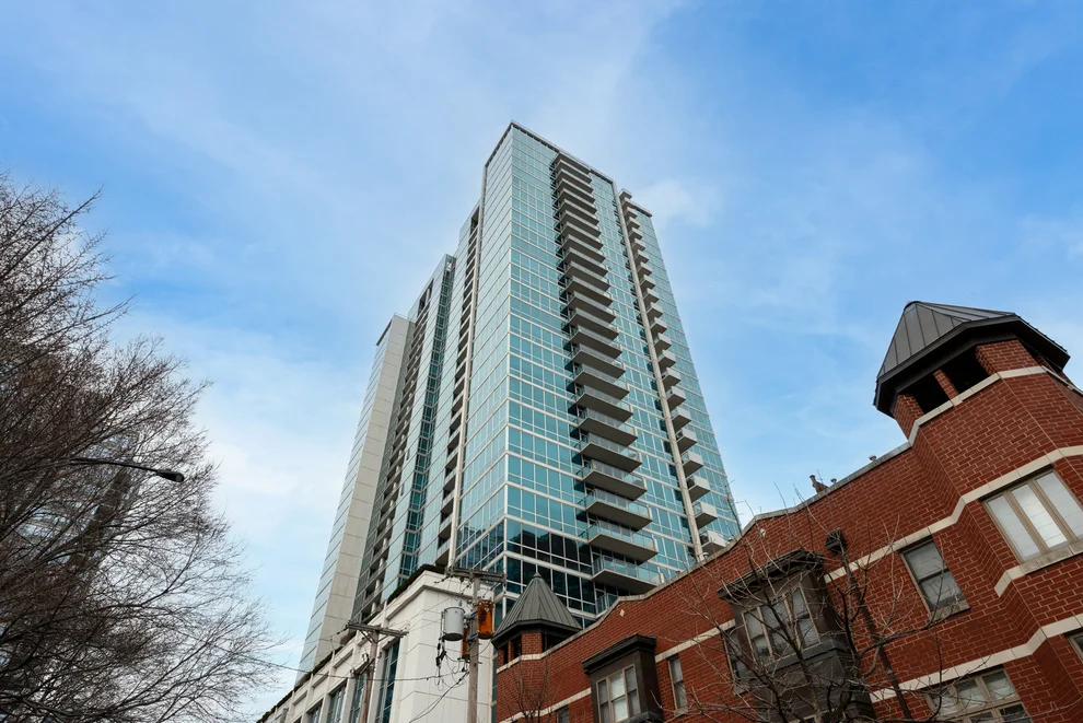 Unit for sale at 1629 S Prairie Avenue, Chicago, IL 60616