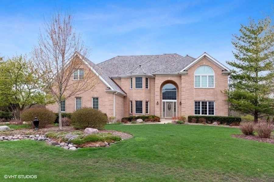 Unit for sale at 6 Piermont Drive, North Barrington, IL 60010