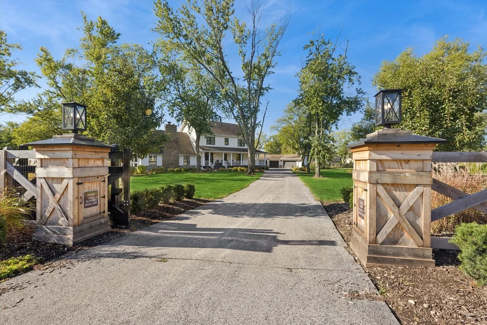 Unit for sale at 16W185 89th Street, Burr Ridge, IL 60527