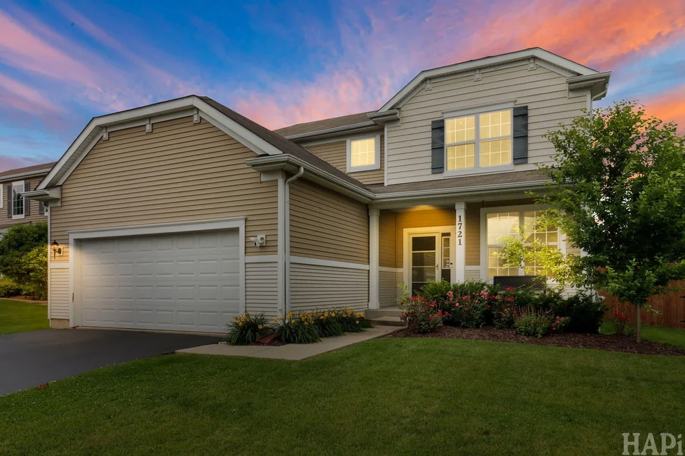 Unit for sale at 1721 Roger Road, Woodstock, IL 60098