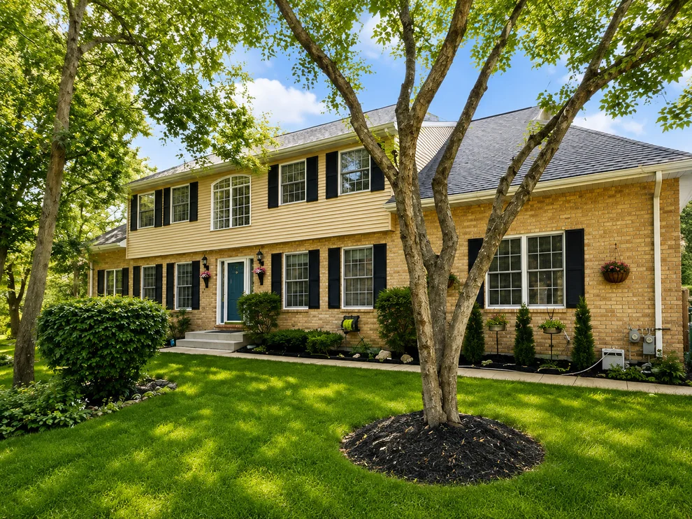 Unit for sale at 1335 Laurel Oaks Drive, Streamwood, IL 60107