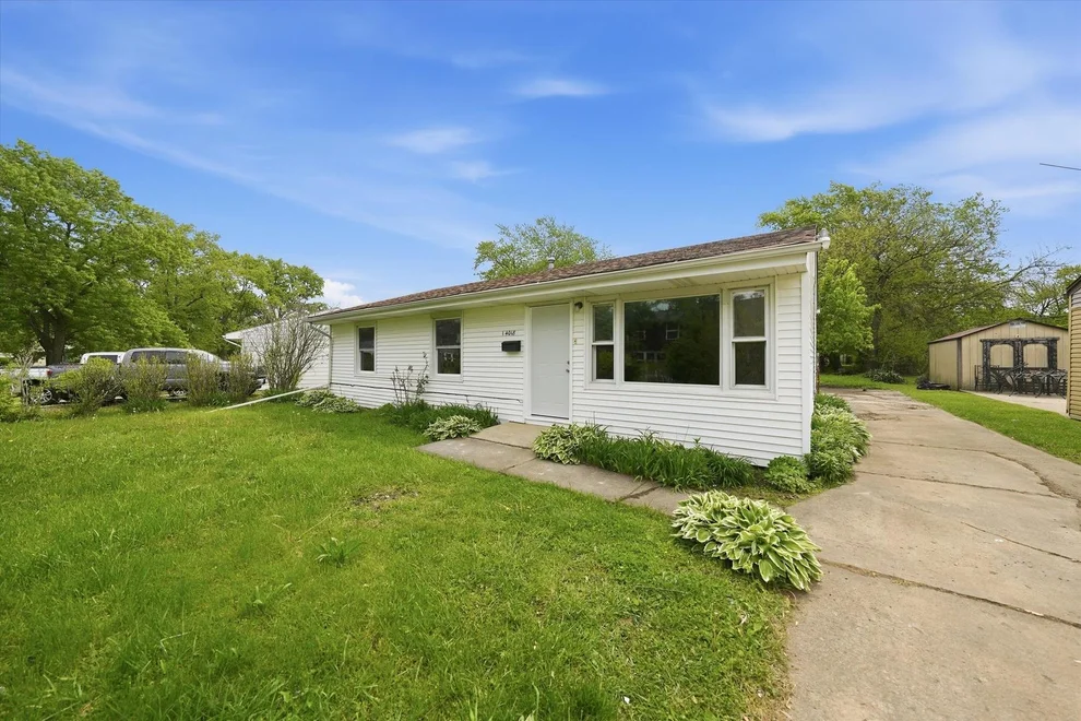 Unit for sale at 14018 S Finley Avenue, Robbins, IL 60472