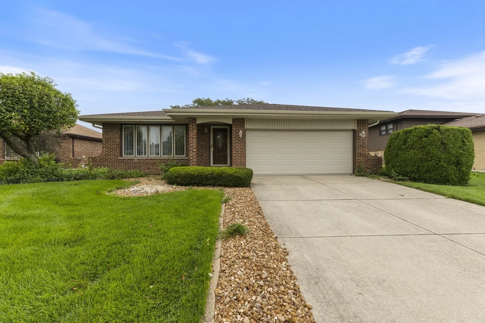 Unit for sale at 8124 167th Place, Tinley Park, IL 60477