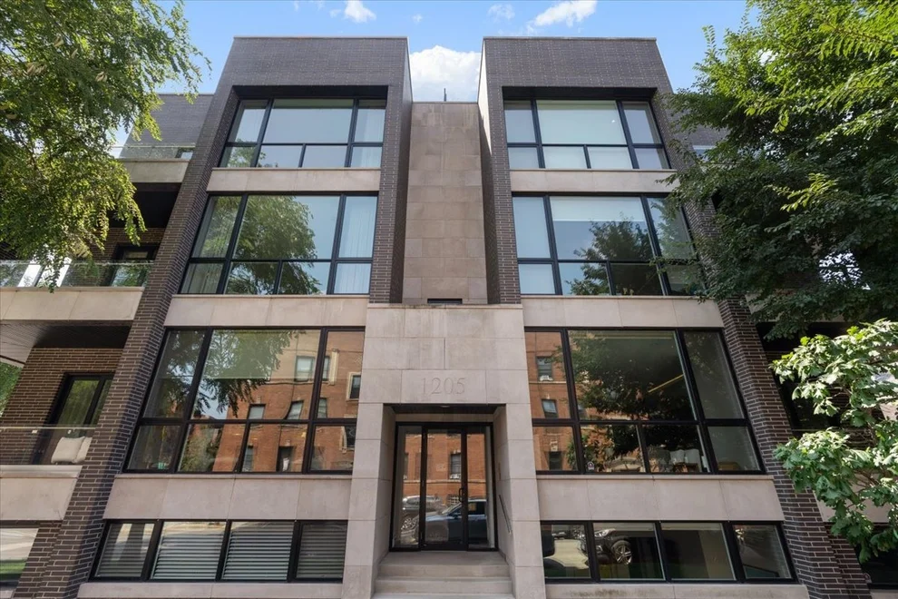 Unit for sale at 1205 W Montana Street, Chicago, IL 60614