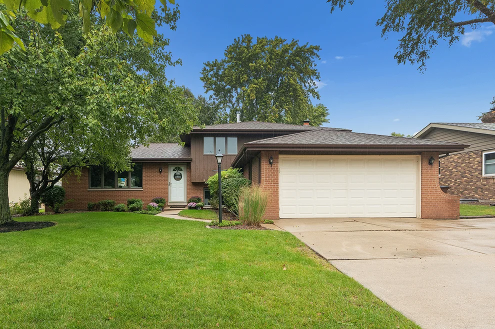 Unit for sale at 10842 Bryant Road, Mokena, IL 60448