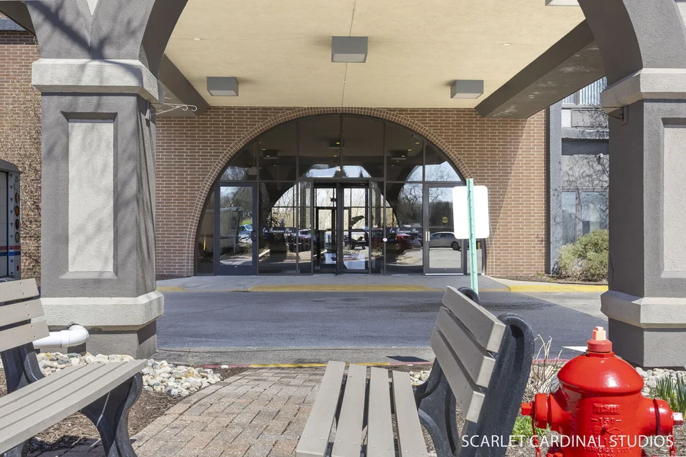 Unit for sale at 1 Renaissance Place, Palatine, IL 60067