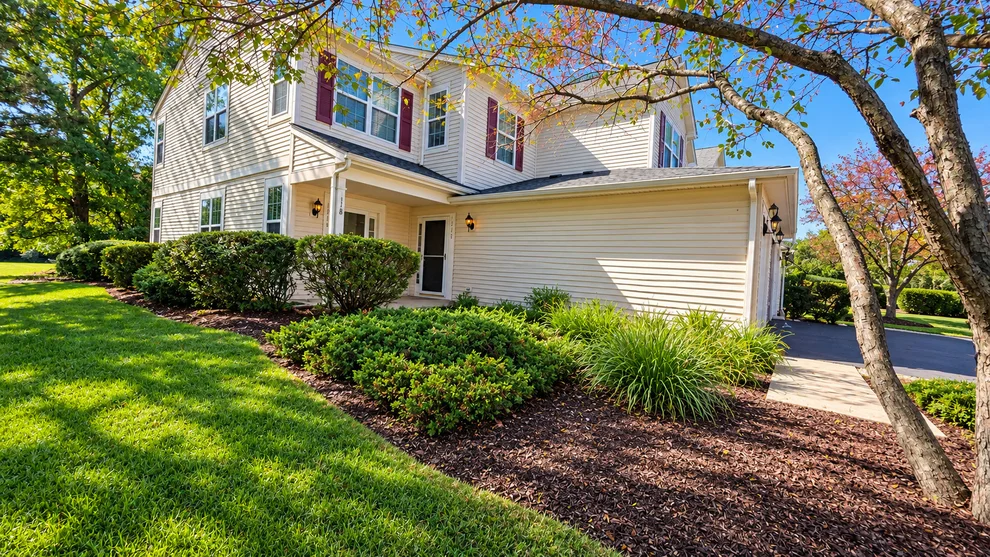 Unit for sale at 1216 N Brookdale Drive, Carpentersville, IL 60110