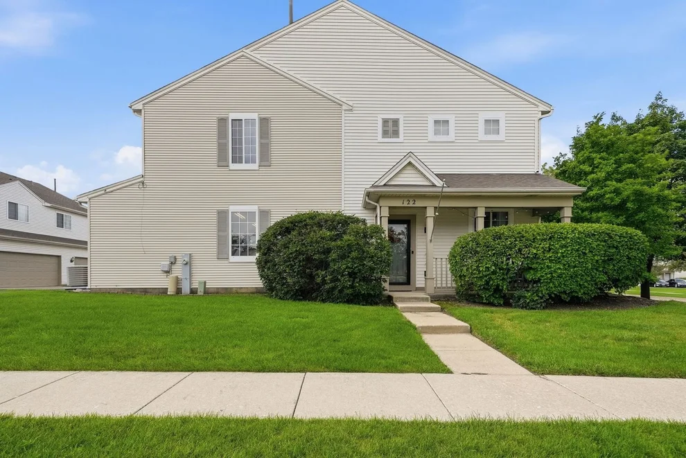 Unit for sale at 122 Azalea Circle, Romeoville, IL 60446