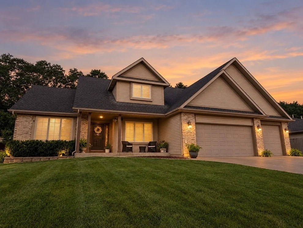 Unit for sale at 230 English Lane, Winthrop Harbor, IL 60096