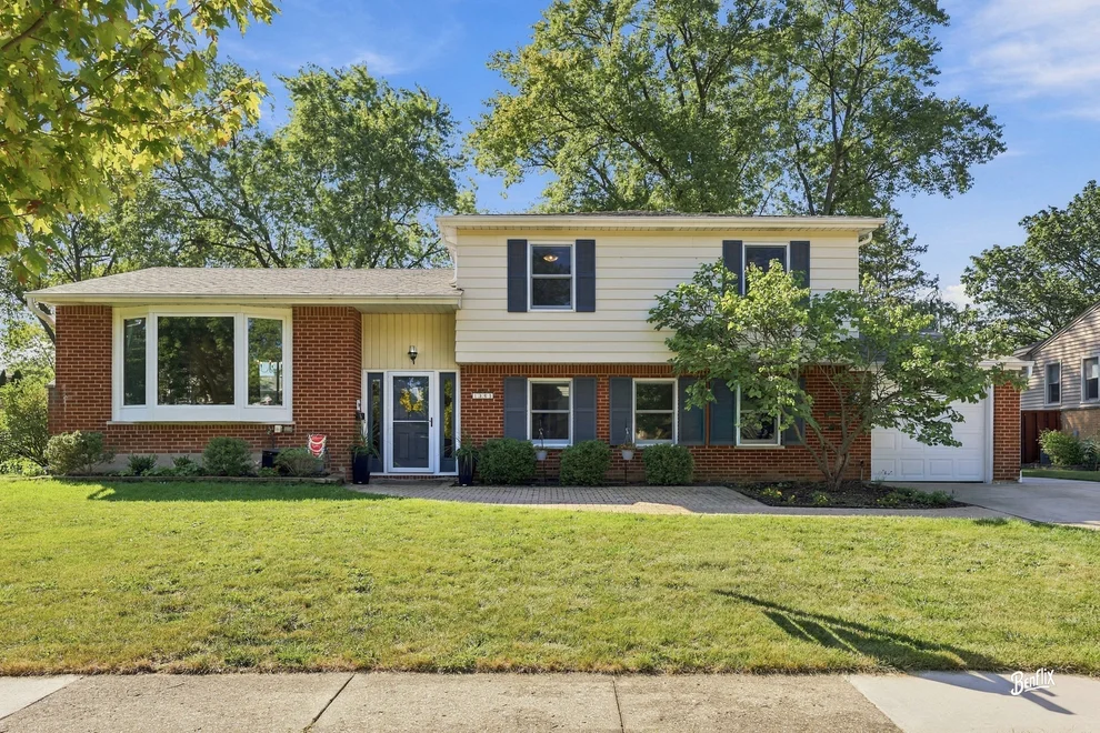 Unit for sale at 1341 E VIRGINIA Drive, Palatine, IL 60074