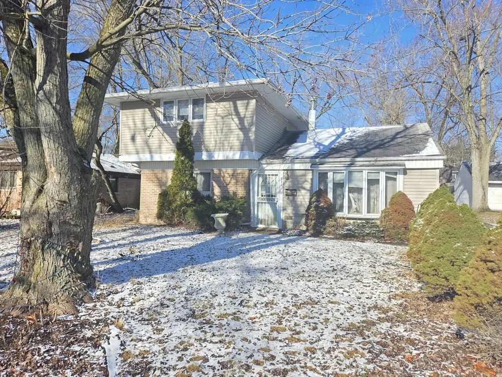 Unit for sale at 340 Nassau Street, Park Forest, IL 60466
