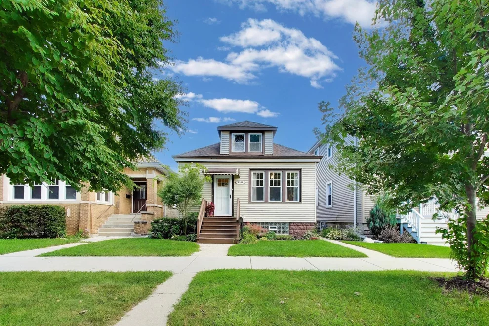 Unit for sale at 4991 N Kolmar Avenue, Chicago, IL 60630