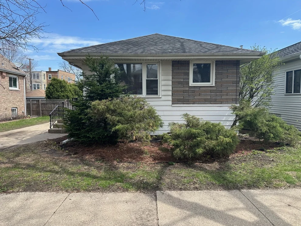 Unit for sale at 3729 Grove Avenue, Berwyn, IL 60402