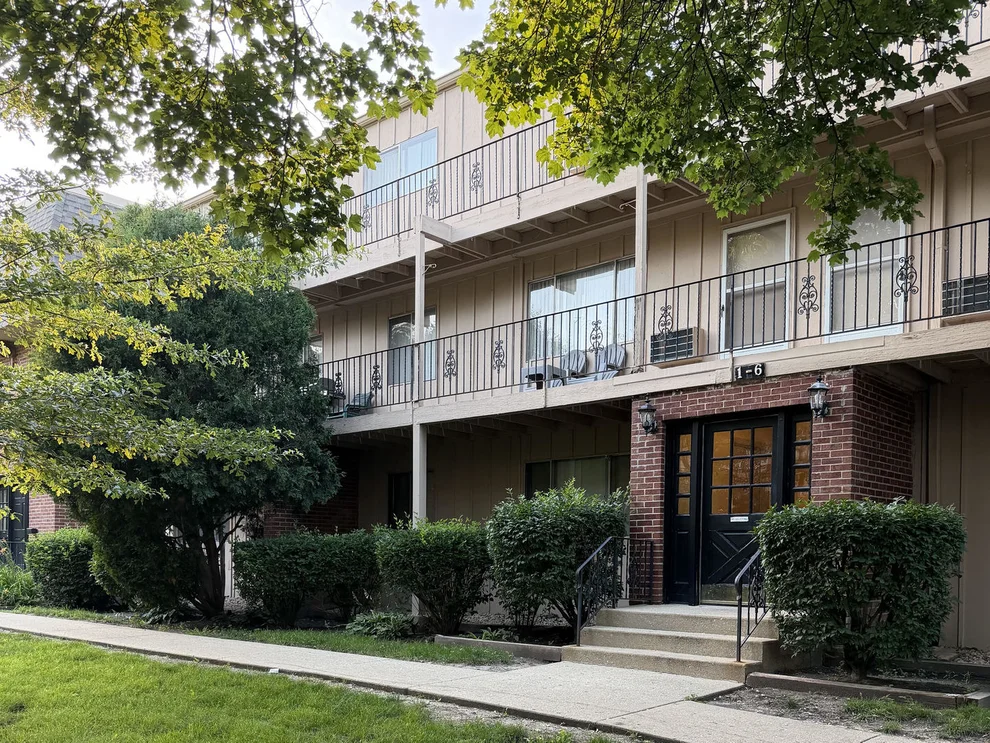 Unit for sale at 2404 Algonquin Road, Rolling Meadows, IL 60008