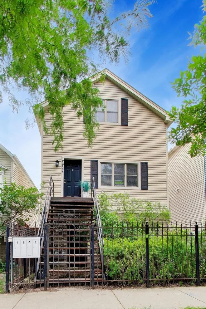 Unit for sale at 2927 N Gresham Avenue, Chicago, IL 60618