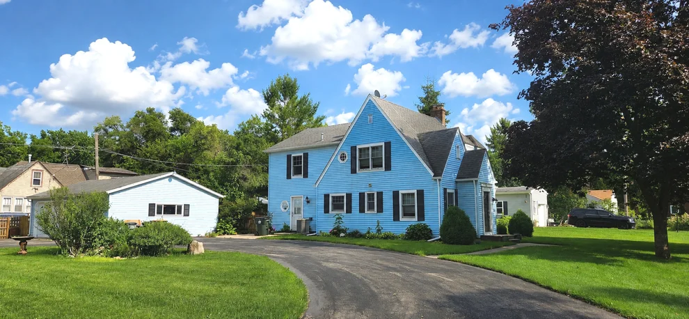 Unit for sale at 42509 N Lake Drive, Antioch, IL 60002
