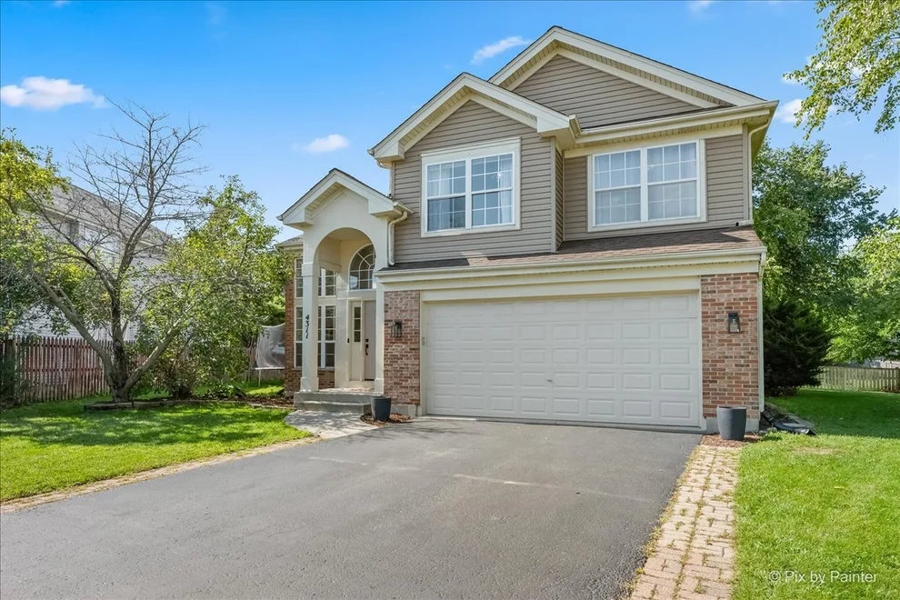 Unit for sale at 4311 NORTHGATE Drive, Carpentersville, IL 60110
