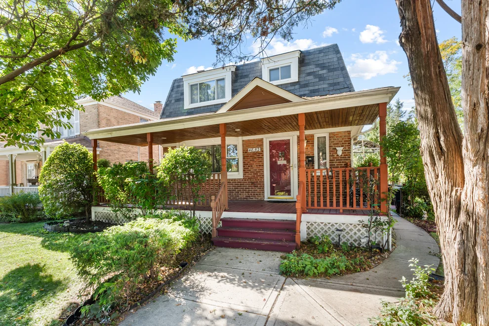Unit for sale at 4852 N Mulligan Avenue, Chicago, IL 60630