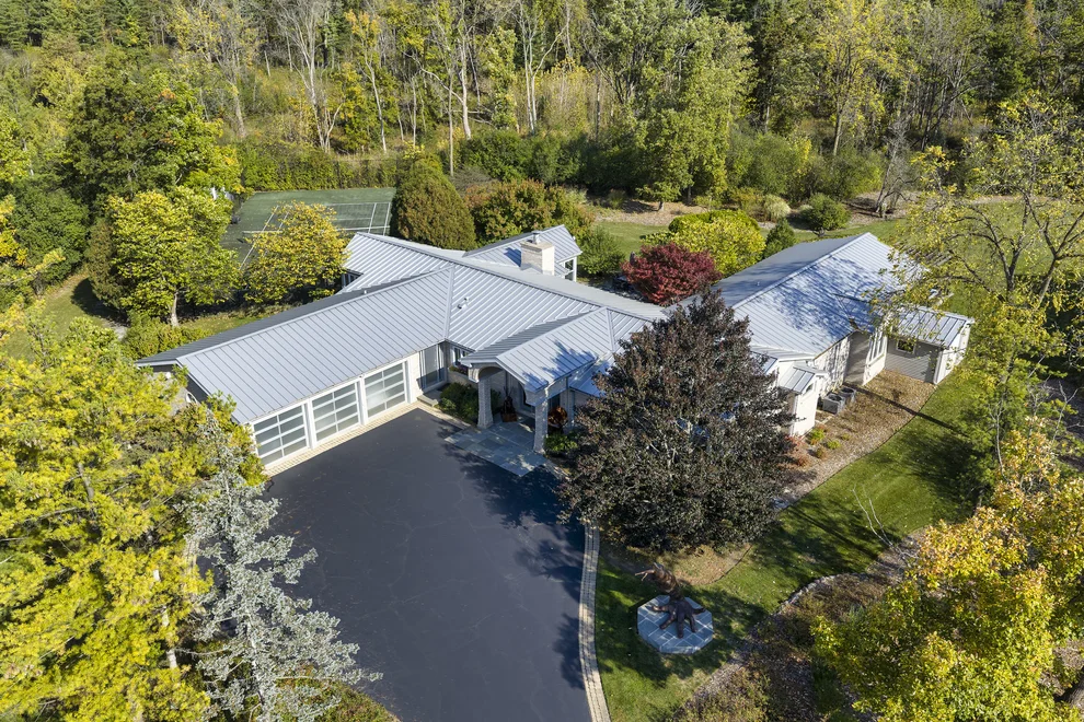 Unit for sale at 1551 Mill Trail, Highland Park, IL 60035