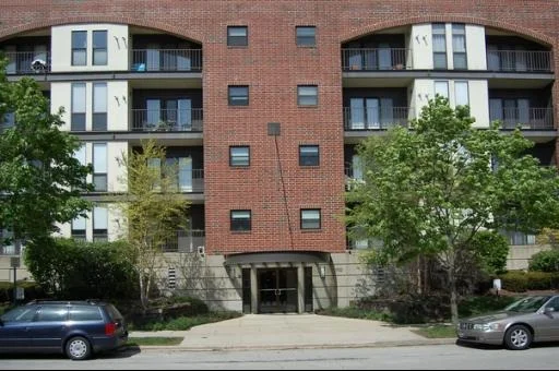 Unit for sale at 110 S EVERGREEN Avenue, ARLINGTON HEIGHTS, IL 60005
