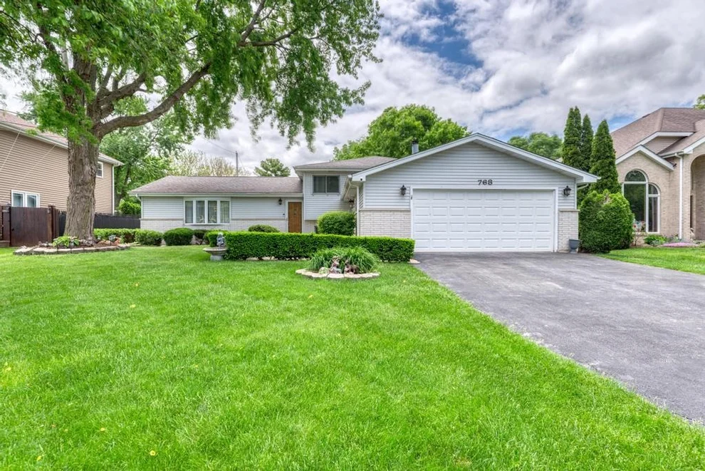Unit for sale at 768 George Street, Bensenville, IL 60106