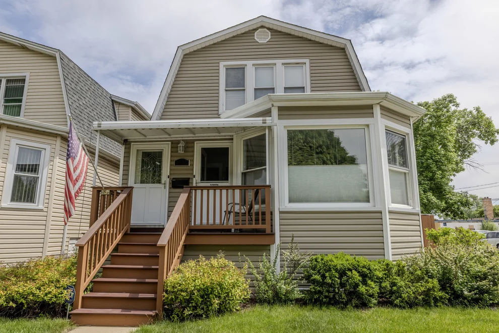 Unit for sale at 5401 N Magnet Avenue, Chicago, IL 60630