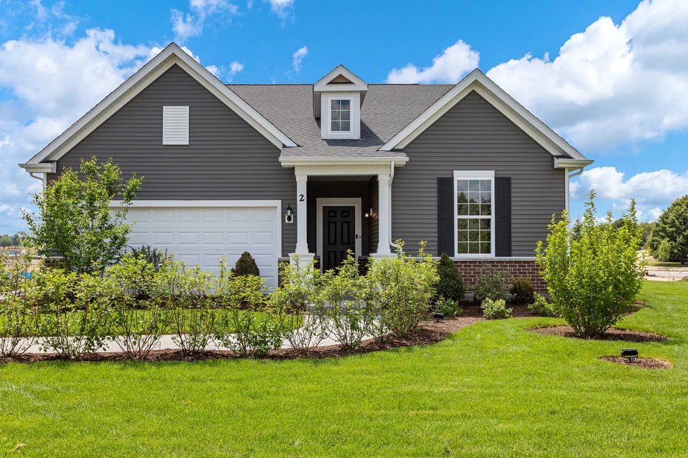 Unit for sale at 2767 Spring Circle North, Lindenhurst, IL 60046