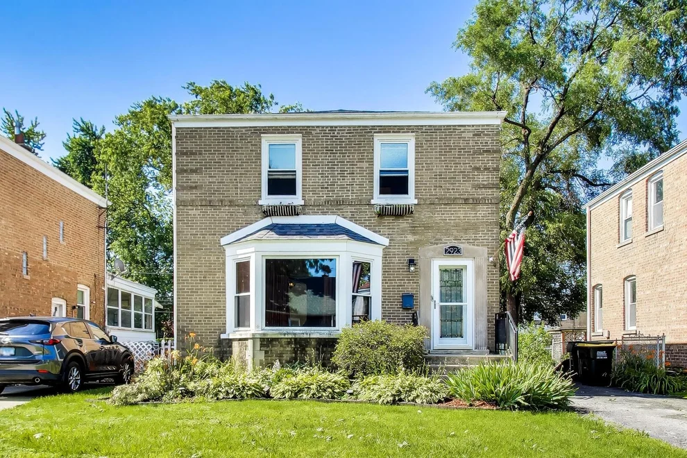 Unit for sale at 2923 W 97th Street, Evergreen Park, IL 60805