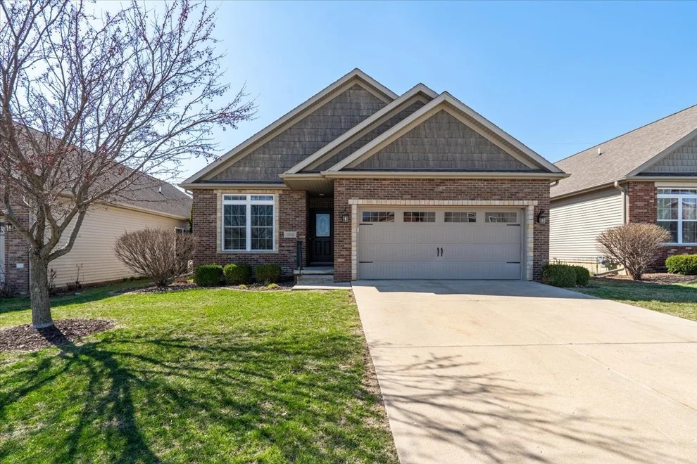 Unit for sale at 2020 Escalade Road, Bloomington, IL 61705